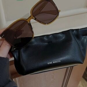 Genie Monster Sunglaases with Brown Frames. Includes Black Caae & Cleaning Cloth